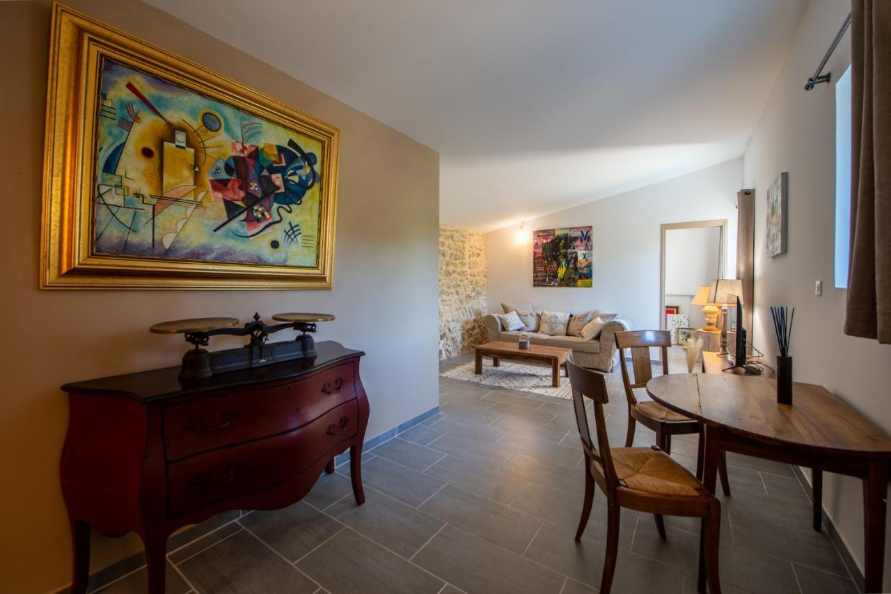 La Maison De Livia, Chambres D'Hotes, Piscine Chauffee, Proche Uzes, Nimes, Ales Sauzet  Exteriör bild