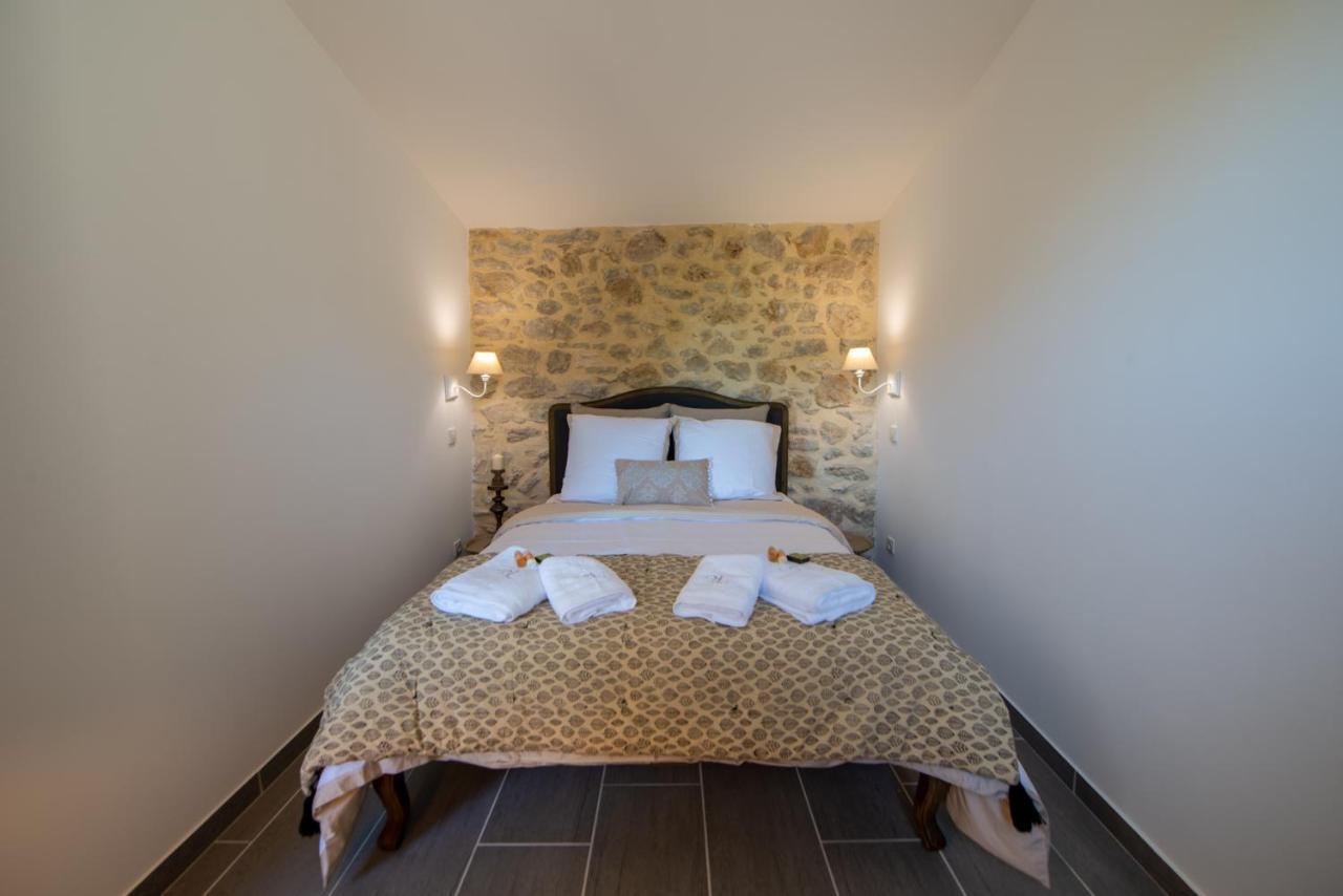 La Maison De Livia, Chambres D'Hotes, Piscine Chauffee, Proche Uzes, Nimes, Ales Sauzet  Exteriör bild